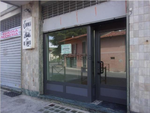 Locale Commerciale in affitto a Piemonte, Torino