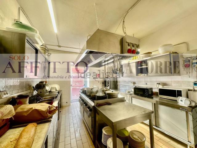 Locale Commerciale in affitto a Piemonte, Alessandria
