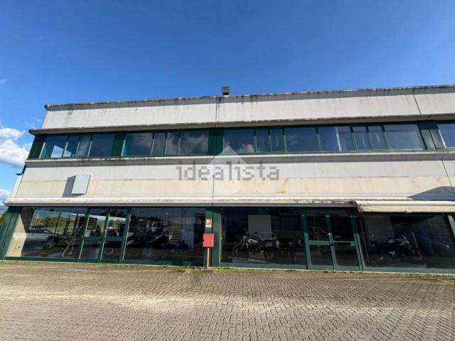 Locale Commerciale in affitto a Figline e Incisa Valdarno, Figline Valdarno