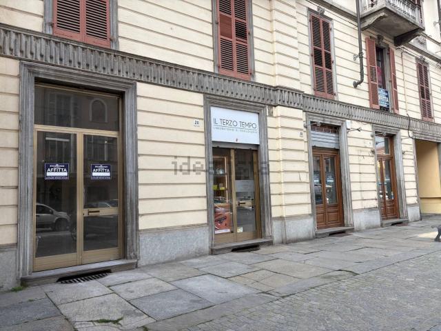 Locale Commerciale in affitto a Piemonte, Cuneo