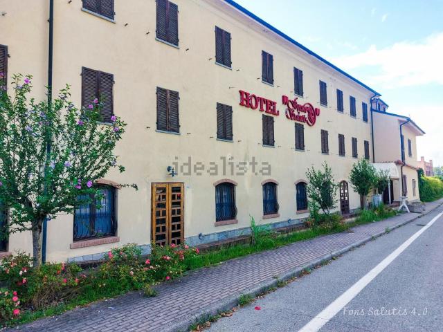 Locale Commerciale in affitto a Piemonte, Asti