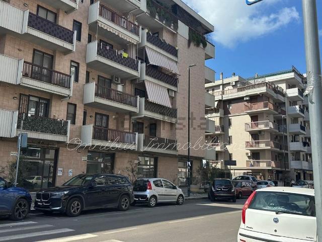 Locale Commerciale in affitto a Puglia, Foggia
