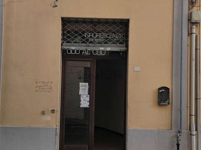 Locale Commerciale in affitto a Cepola, Quartu Sant'elena