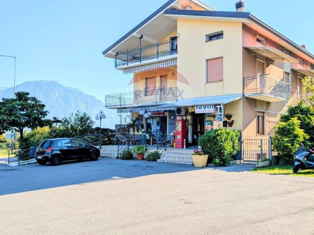 Locale Commerciale in affitto a Comunità montana della valle Camonica, Pian Camuno