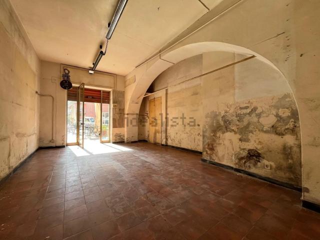 Locale Commerciale in affitto a Ne