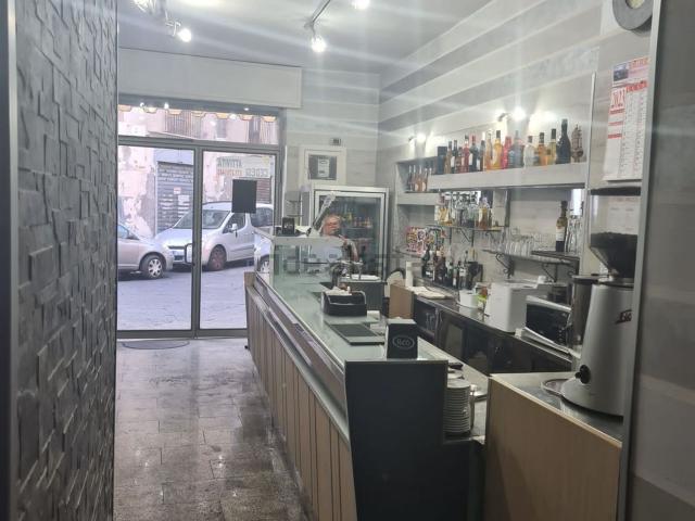 Locale Commerciale in affitto a Santa Caterina, Acireale