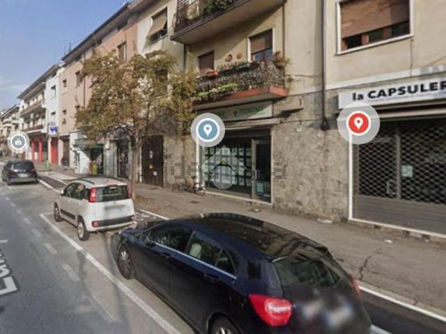 Locale Commerciale in affitto a Zona Sud, Brescia