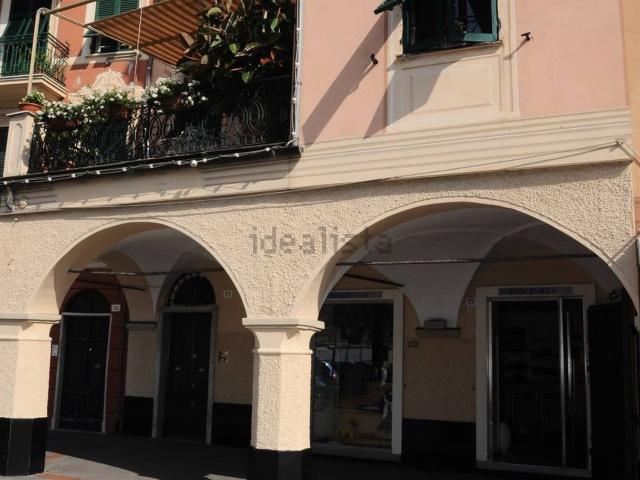 Locale Commerciale in affitto a San Lorenzo Della Costa, Liguria