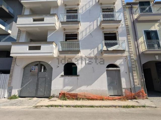 Locale Commerciale in affitto a Sepano, Frattamaggiore