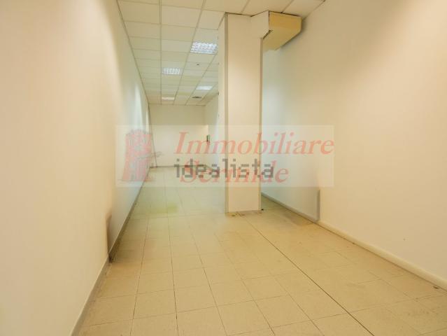 Locale Commerciale in affitto a Sermide e Felonica, Sermide