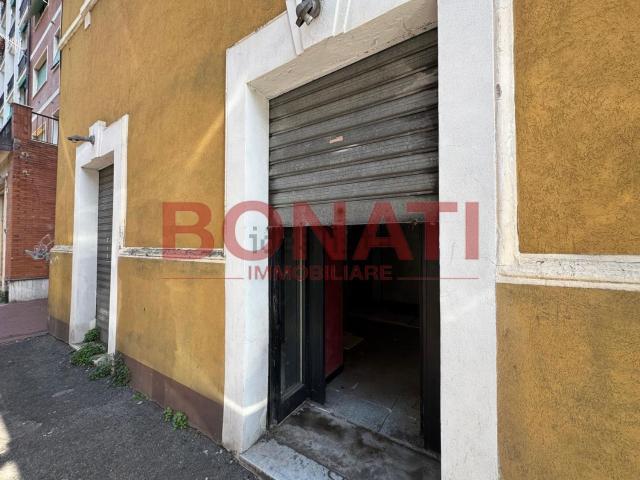 Locale Commerciale in affitto a Umberto I, La Spezia