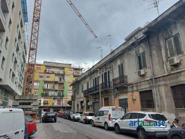 Locale Commerciale in affitto a IV Circoscrizione, Messina