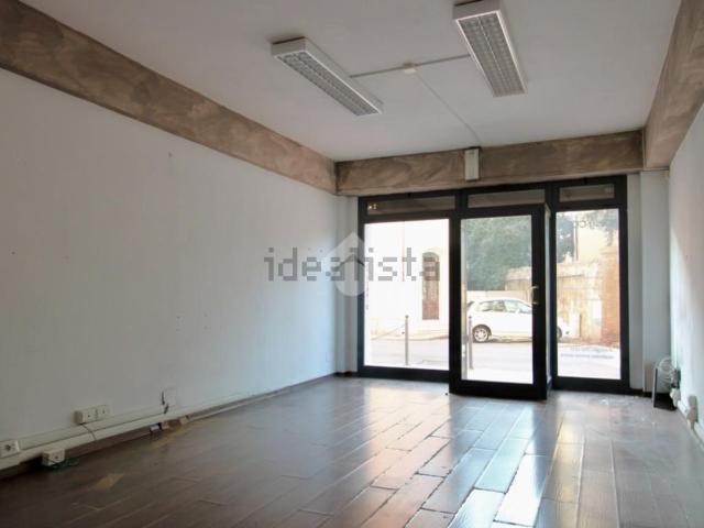 Locale Commerciale in affitto a Porta a Piagge, Pisa