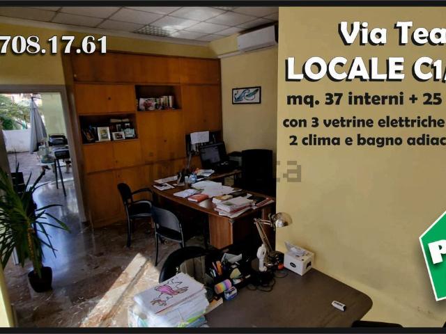 Locale Commerciale in affitto a Municipio Roma V, Roma Capitale