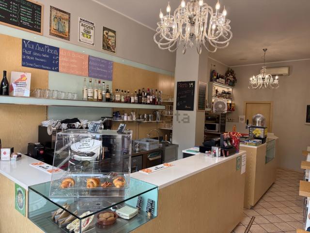 Locale Commerciale in affitto a Verona, Quinzano