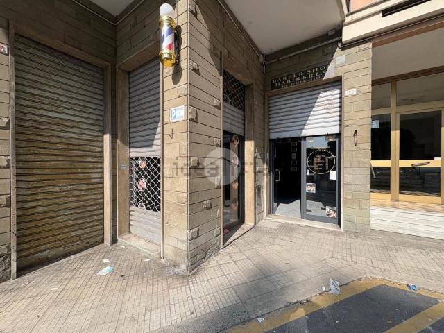 Locale Commerciale in affitto a Ponente, Serra Riccò