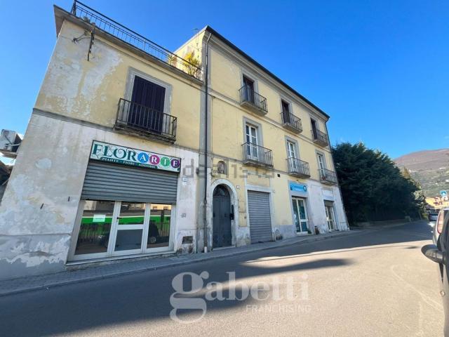 Locale Commerciale in affitto a Piedimonte Matese, Campania