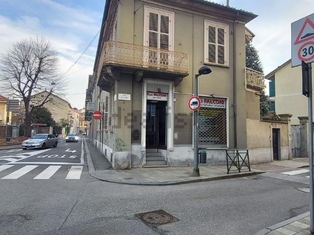 Locale Commerciale in affitto a Piemonte, Torino