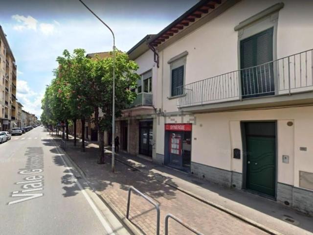 Locale Commerciale in affitto a Unione dei Comuni Circondario dell'Empolese Valdelsa, Lucardo
