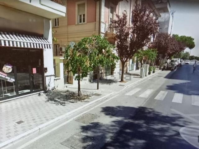 Locale Commerciale in affitto a Pescara, Abruzzo