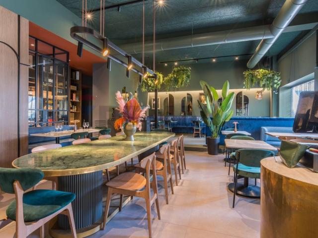 Locale Commerciale in affitto a Riccione, Reggio Emilia