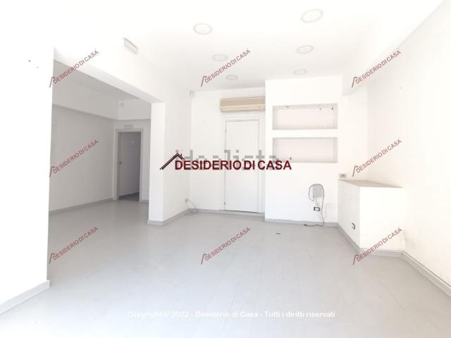 Locale Commerciale in affitto a Bagheria, Sicilia