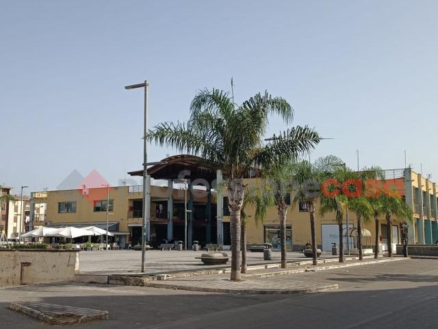 Locale Commerciale in affitto a Scafati, Campania