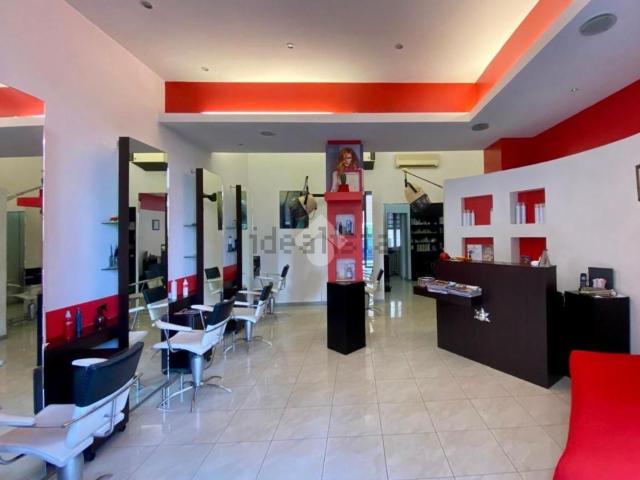Locale Commerciale in affitto a Verona, Borgo Milano