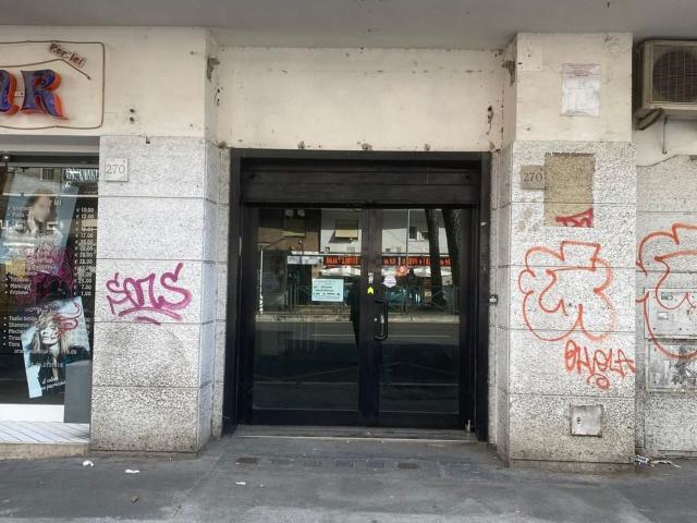 Locale Commerciale in affitto a Municipio Roma V, Roma Capitale