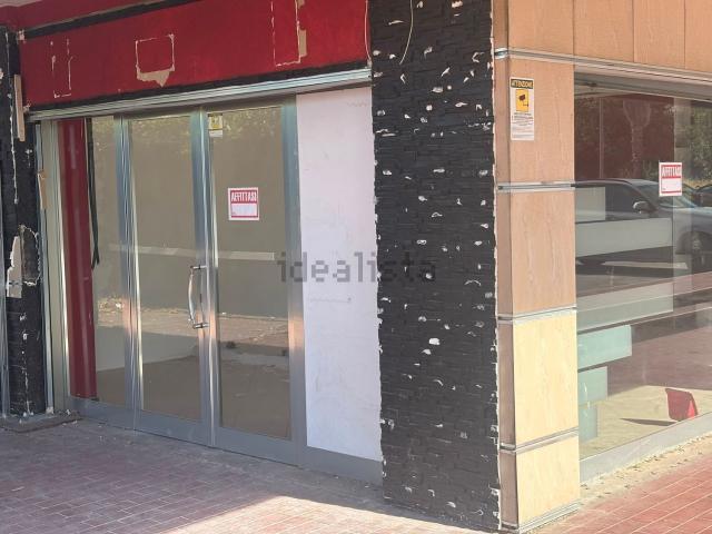 Locale Commerciale in affitto a Casalnuovo Di Napoli, Campania