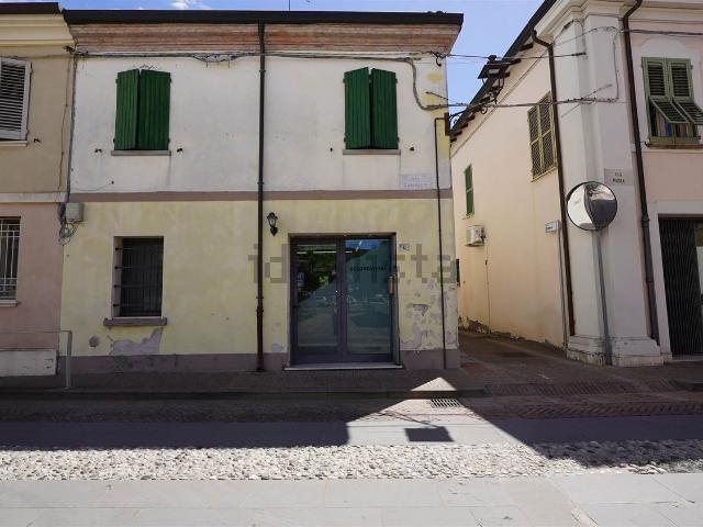 Locale Commerciale in affitto a Gatteo, Reggio Emilia