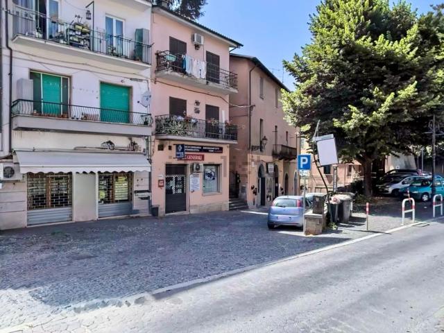 Locale Commerciale in affitto a Roma Capitale, Lazio