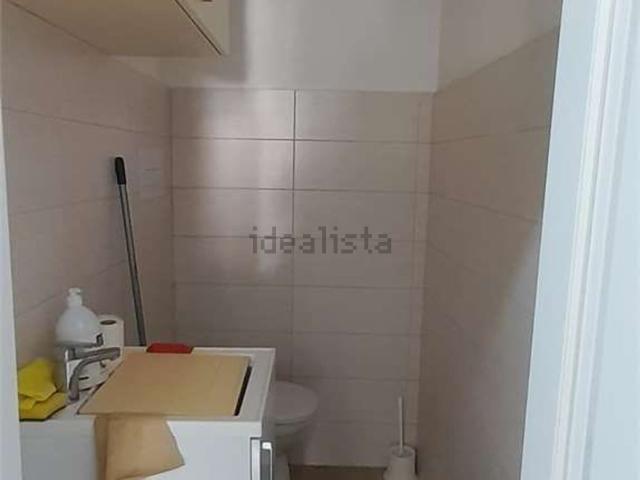 Locale Commerciale in affitto a Santa Maria A Vico, Campania