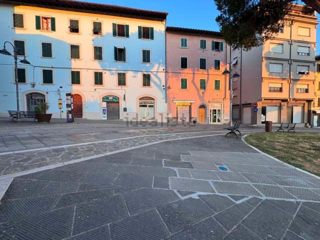 Locale Commerciale in affitto a Lecchi, Toscana