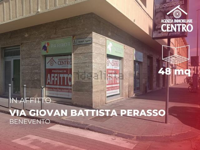 Locale Commerciale in affitto a Mellusi-Atlantici, Benevento