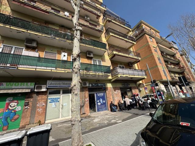 Locale Commerciale in affitto a Roma Capitale, Lazio