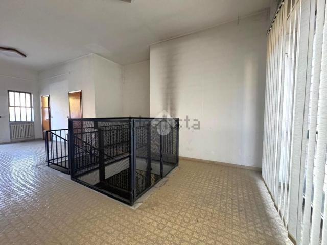 Locale Commerciale in affitto a Piemonte, Cuneo