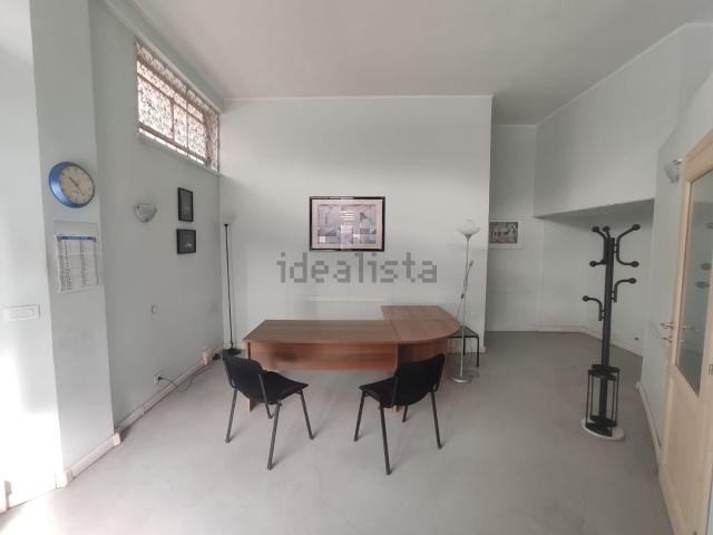 Locale Commerciale in affitto a Piemonte, Alessandria