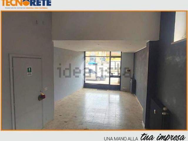 Locale Commerciale in affitto a Piemonte, Torino
