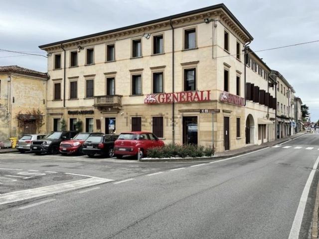 Locale Commerciale in affitto a San Marco, Camposampiero