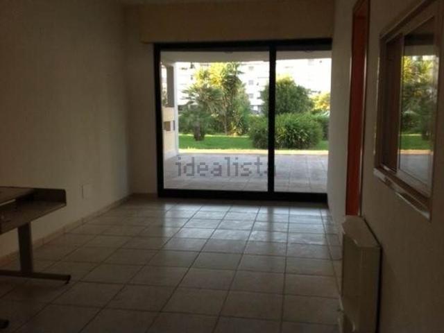 Locale Commerciale in affitto a Latina, Lazio