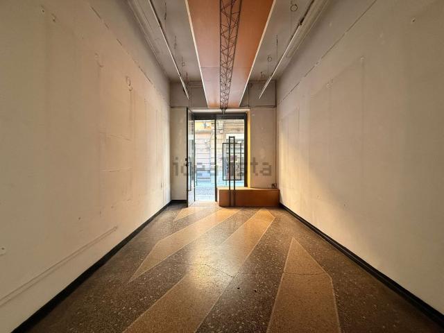 Locale Commerciale in affitto a Piemonte, Alessandria