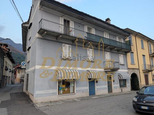 Locale Commerciale in affitto a Piemonte, Verbano-cusio-ossola