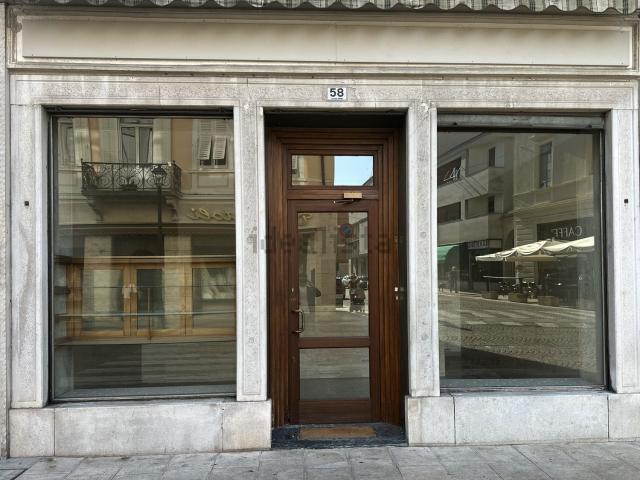 Locale Commerciale in affitto a Studenec / Studenitz, Gorizia