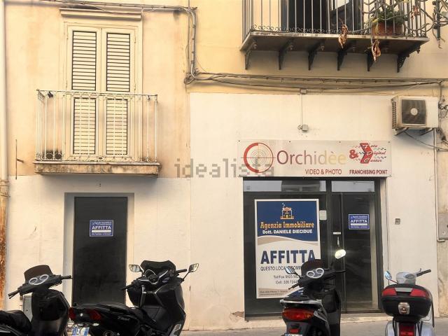 Locale Commerciale in affitto a Perriera, Sciacca