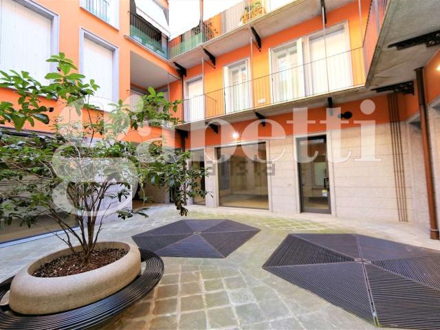 Locale Commerciale in affitto a Centro, Gallarate