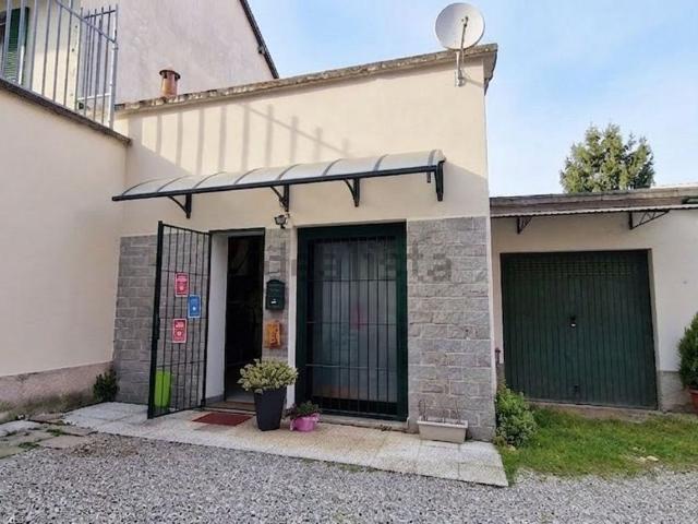 Locale Commerciale in affitto a Brugherio, Lombardia
