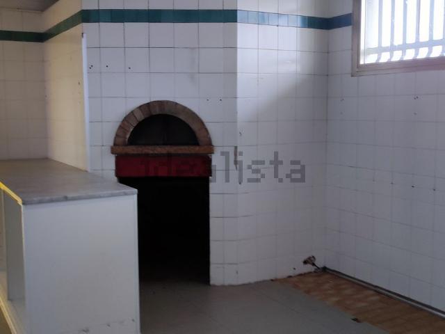 Locale Commerciale in affitto a Borgo Verde, Preganziol