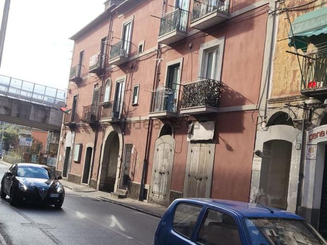 Locale Commerciale in affitto a Fratte, Salerno