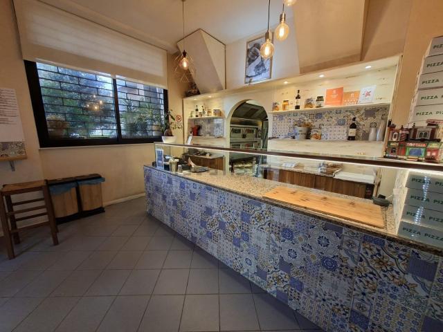 Locale Commerciale in affitto a Soccorso, Prato